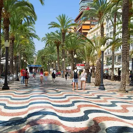 Beach, Center And Entertainment Lägenhet *