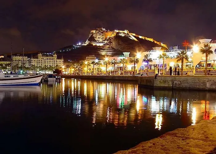Lägenhet Beach, Center And Entertainment